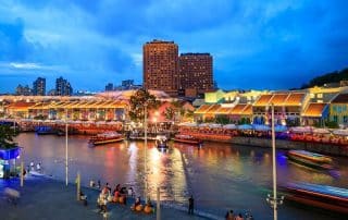 Clark Quay – Khu phố lịch sử thu hút đông khách du lịch tại Singapore. Nguồn: Shutterstock
