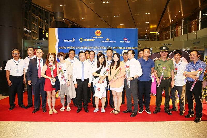 Buổi chào mừng chuyến bay đầu tiên của Vietnam Airlines