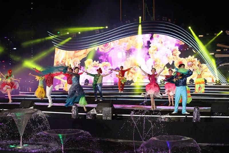 Những màn trình diễn đầy màu sắc tại DIFF 2019 qua 5 đêm thi. Những màn trình diễn đầy màu sắc tại DIFF 2019 qua 5 đêm thi.