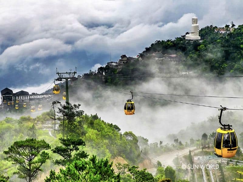 Cáp treo Ba Na Hills là tuyến cáp treo duy nhất trên thế giới đạt 4 kỷ lục Guinness. Cáp treo Ba Na Hills là tuyến cáp treo duy nhất trên thế giới đạt 4 kỷ lục Guinness.
