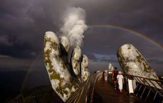 Top Những Cây Cầu Ngoạn Mục Nhất Thế Giới Gọi Tên Cầu Vàng