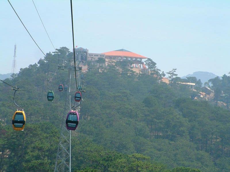 Cáp treo Đà Lạt – mở cửa đến chốn mộng mơ (st) Cáp treo Đà Lạt – mở cửa đến chốn mộng mơ (st)