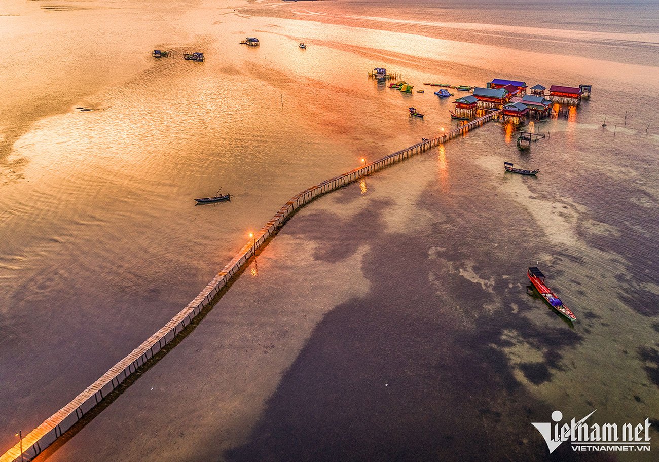 Làng chài Rạch Vẹm nằm ở phía đông đảo Phú Quốc.