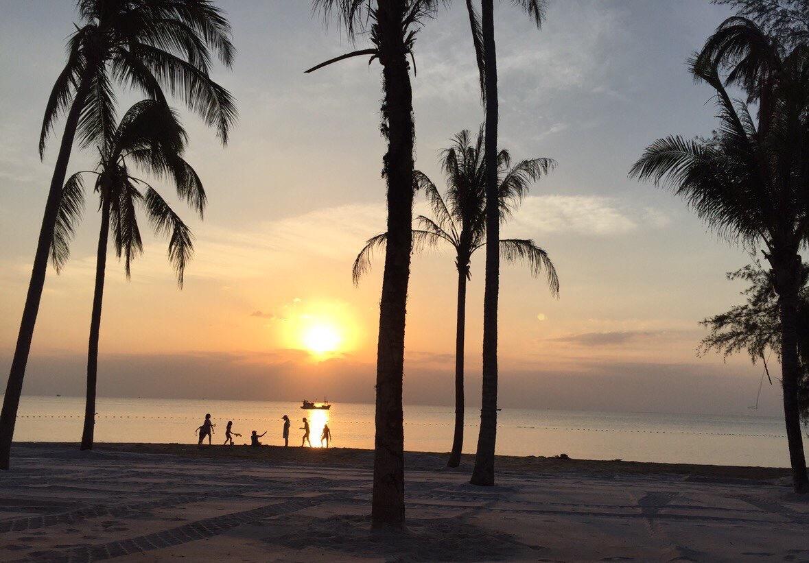 bai-truong-luu-sac-hoang-hon-phu-quoc