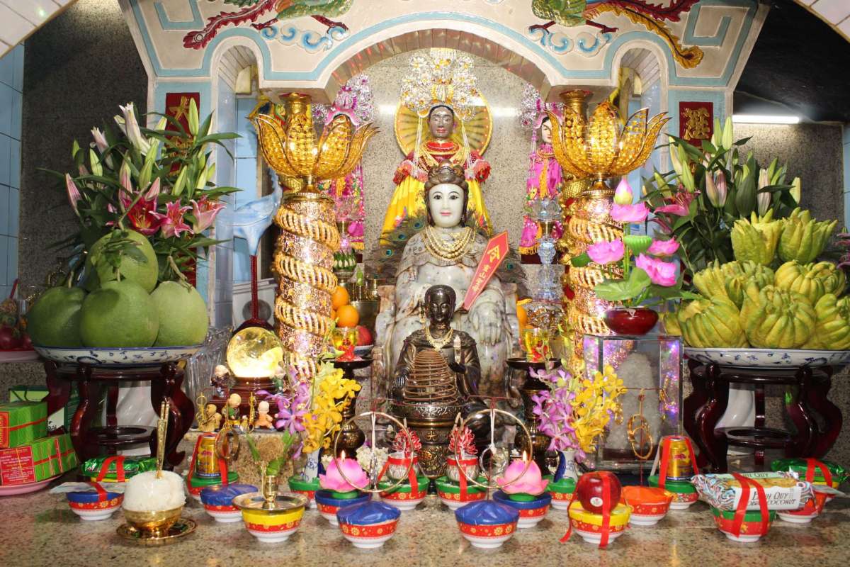 dien-tho-linh-son-thanh-mau