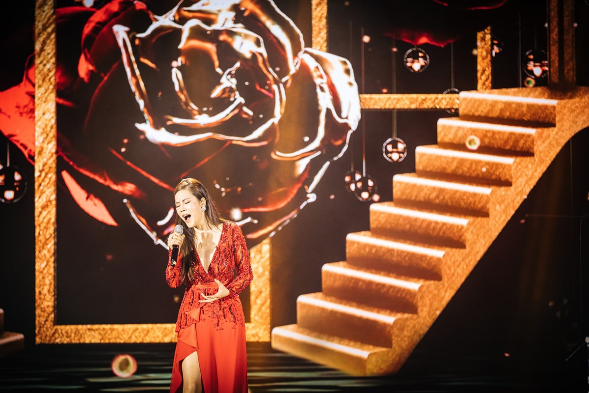 Ca-si-thu-phuong-va-nhung-ban-tinh-ca-da-diet-cam-xuc