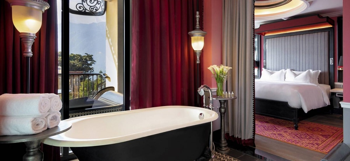 executive-suite-tro-ve-voi-coi-nguon-lich-su-cua-su-quyen-ru-va-tinh-te