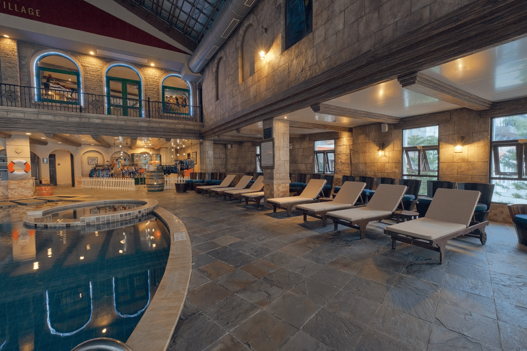 ho-boi-la-piscine-mang-den-trai-nghiem-du-lich-kho-quen