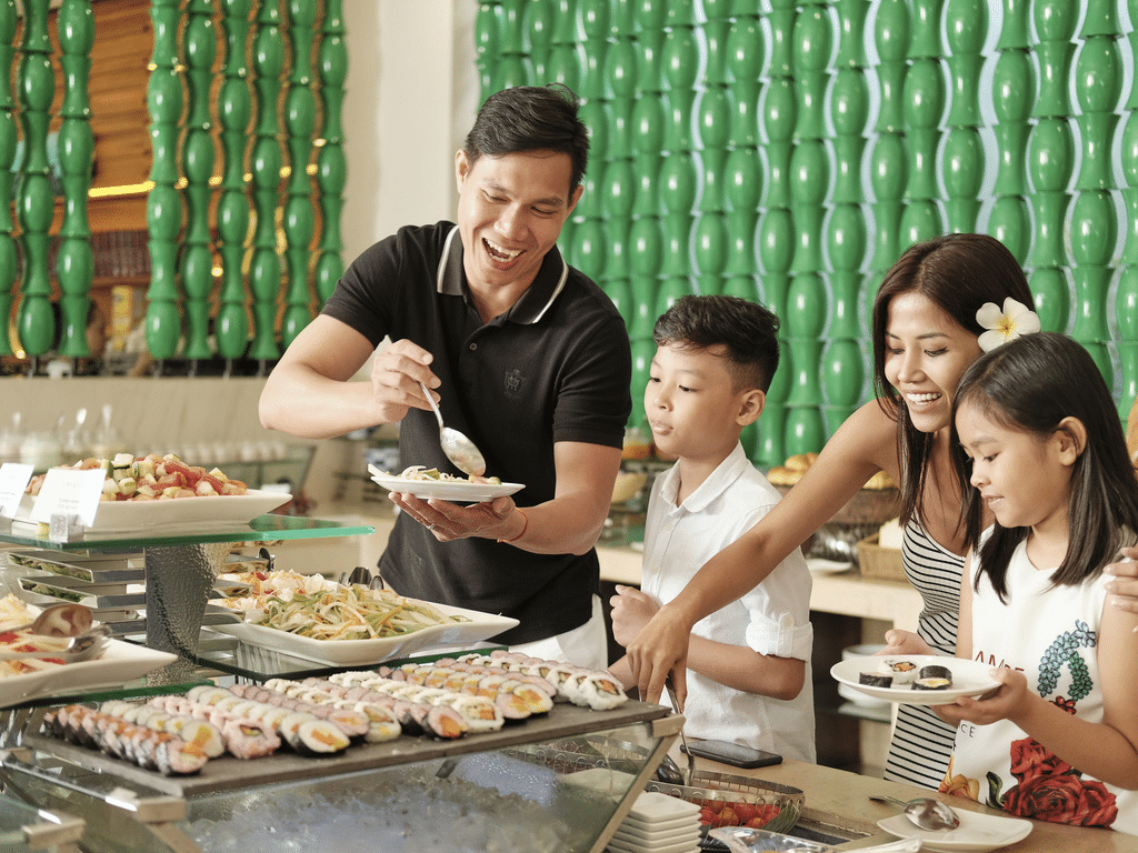 thuc-don-phong-phu-cua-nhieu-nha-hang-tai-du-an